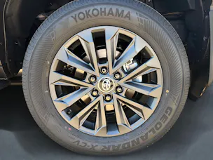 Toyota Land Cruiser 2.8 D 48V Invincible