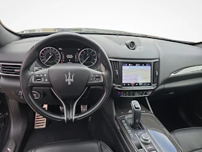 https://vehicle.imgix.net/4326213/0914b3ea-a2b7-4049-a873-9415ae4695cd.jpg