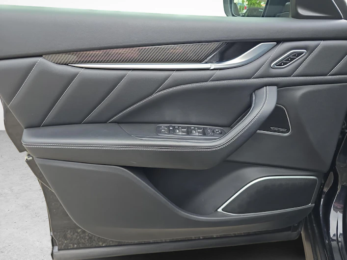 immagine del veicolo MASERATI LEVANTE