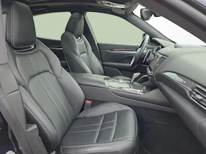 immagine del veicolo MASERATI Levante 3.0 V6 GranSport / Jetzt mit attraktivem 1.9% Leasing!