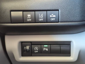 Fahrzeugbild SUZUKI Swift 1.2 Tradizio Top Hybrid 4x4 / ab 3,99% Leasing bei Abschluss einer Protect Autoversicherung