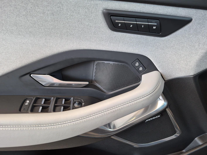 Fahrzeugbild JAGUAR E-PACE