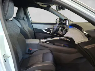 Peugeot 3008 e-Allure Premium AWD