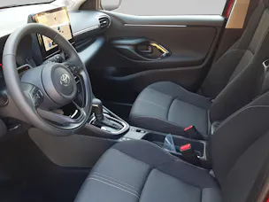 Toyota Yaris 1.5 VVT-i HSD Trend