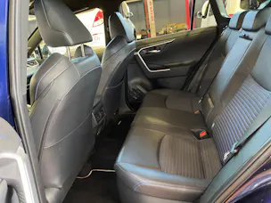Toyota RAV4 2.5 HEV Style / frisch ab MFK / 8-fach bereift