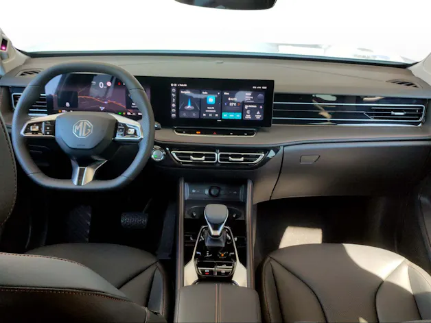 MG HS 1.5 Hybrid Luxury