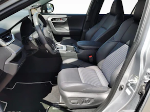 https://vehicle.imgix.net/4326347/e28b9543-3f95-4fe8-8840-4aa73136a4eb.jpg