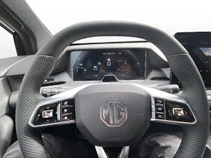 MG 4 64kWh Xpower 4WD