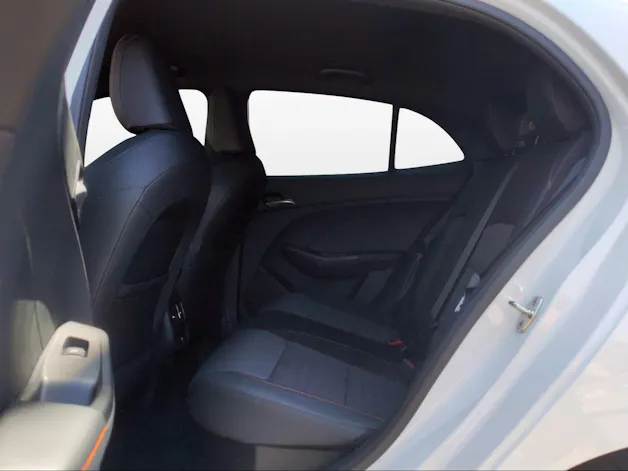 MG 3 1.5 Hybrid Luxury