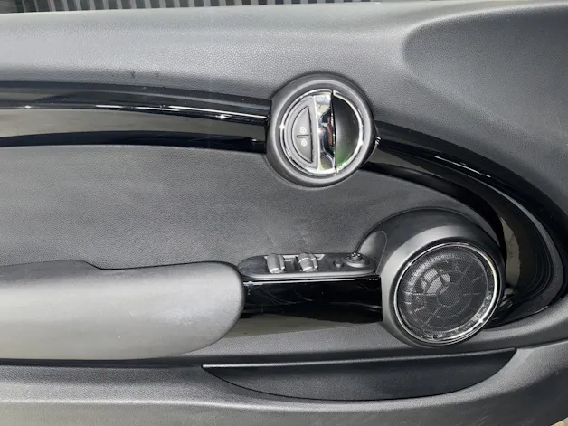 Mini Cabrio F57 2.0i Cooper S HIFI-SYSTEM HARMAN/KARDON