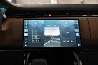 https://vehicle.imgix.net/4326449/ff075664-2129-4db3-8e99-9f46deaf1ea5.jpg