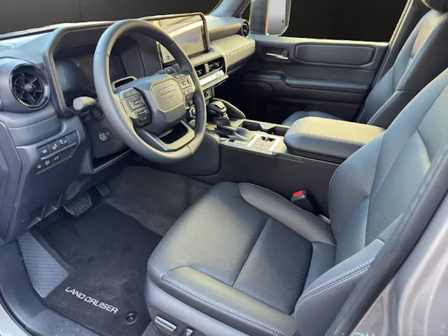 Toyota Land Cruiser 2.8 D 48V Style