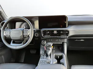 Toyota Land Cruiser 2.8 D 48V Style