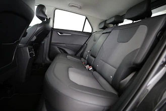 https://vehicle.imgix.net/4326611/d98c2045-7091-4c29-8f0e-4db6b3e4e6db.jpg