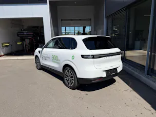 Leapmotor B10 1.5 Hybrid EV