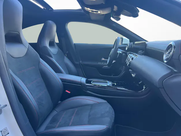 Mercedes-Benz CLA 250 AMG Line 4matic