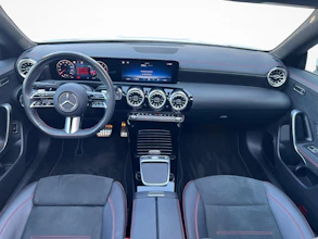 https://vehicle.imgix.net/4326637/5164cc13-637b-4b37-b7c9-d3cc0fd08954.jpg
