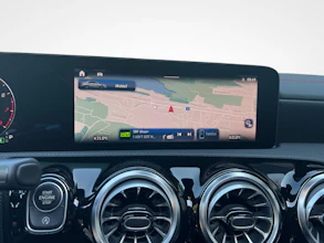 https://vehicle.imgix.net/4326637/5ca1f0a9-6445-4c94-9f6a-56e351d450db.jpg
