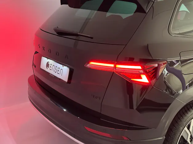 Škoda Karoq 2.0 TSI SportLine 4x4 DSG