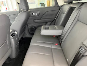 https://vehicle.imgix.net/4326753/8ec08add-35b2-45d3-920c-8962eca67579.jpg
