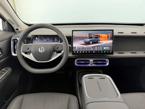 https://vehicle.imgix.net/4326753/d8a0e85a-6d52-4eb2-a0c5-5fb7b5beda84.jpg