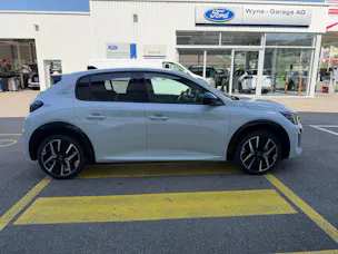 Peugeot 208 1.2 Hybrid 145 GT