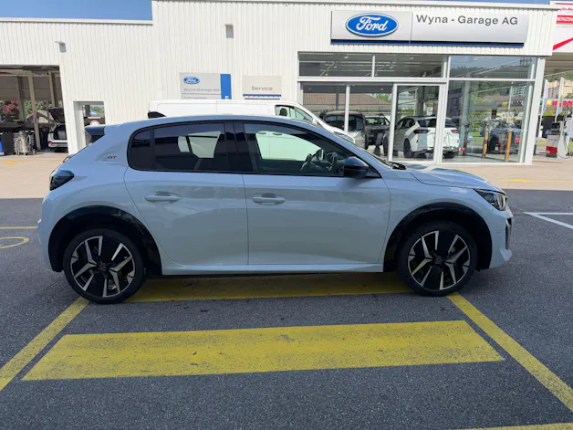 Peugeot 208 1.2 Hybrid 145 GT