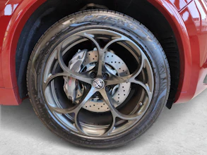 https://vehicle.imgix.net/4326785/3c061951-d2ff-461e-b8fb-089e679b7a71.jpg