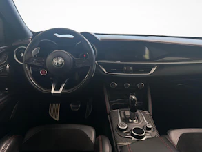 https://vehicle.imgix.net/4326785/fce6707f-2753-48d3-9578-2b79dbbca86f.jpg
