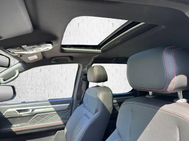 JAC T9 EV Luxury