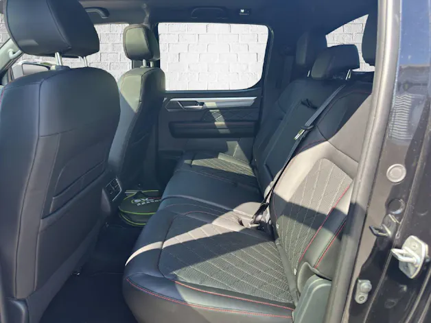 JAC T9 EV Luxury