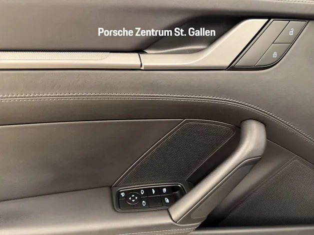 Porsche 911 Carrera Cabriolet
