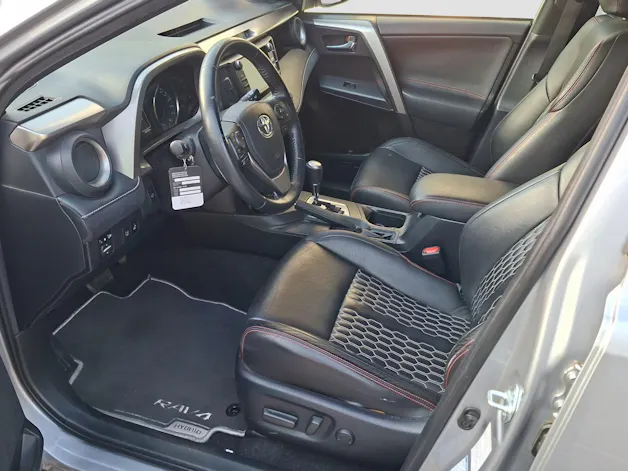 Toyota RAV4 2.5 HSD Victory