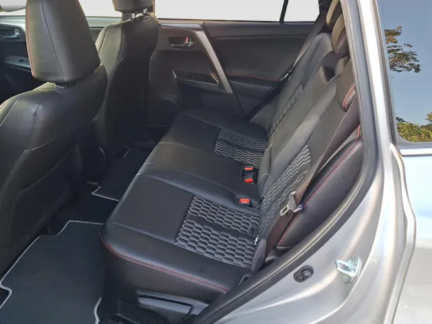 Toyota RAV4 2.5 HSD Victory