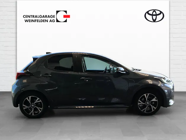 Toyota Yaris 1.5 VVT-i HSD Trend