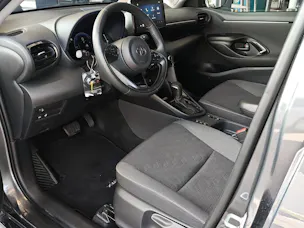 Toyota Yaris 1.5 VVT-i HSD Trend