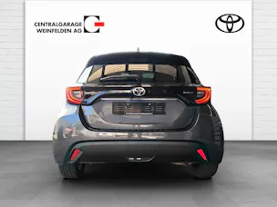 Toyota Yaris 1.5 VVT-i HSD Trend