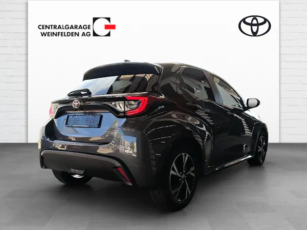 Toyota Yaris 1.5 VVT-i HSD Trend