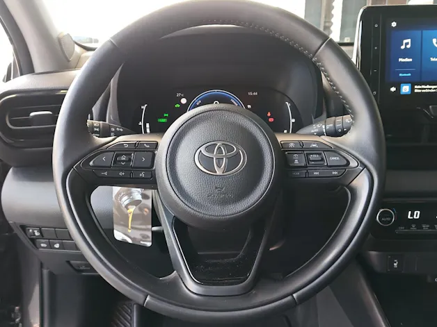 Toyota Yaris 1.5 VVT-i HSD Trend