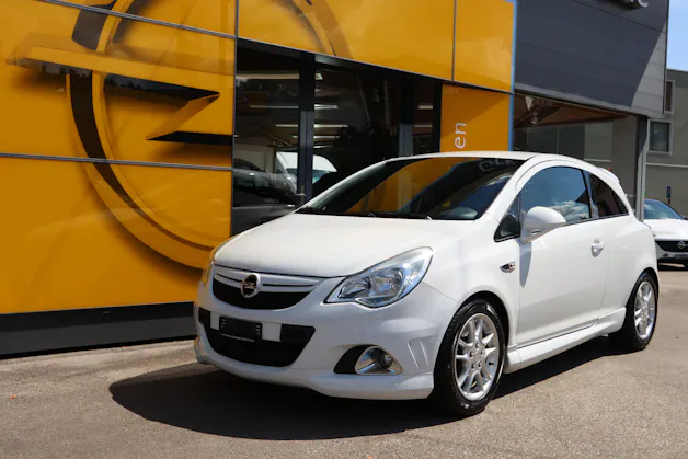 Opel Corsa 1.6 T OPC