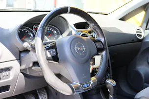 Opel Corsa 1.6 T OPC