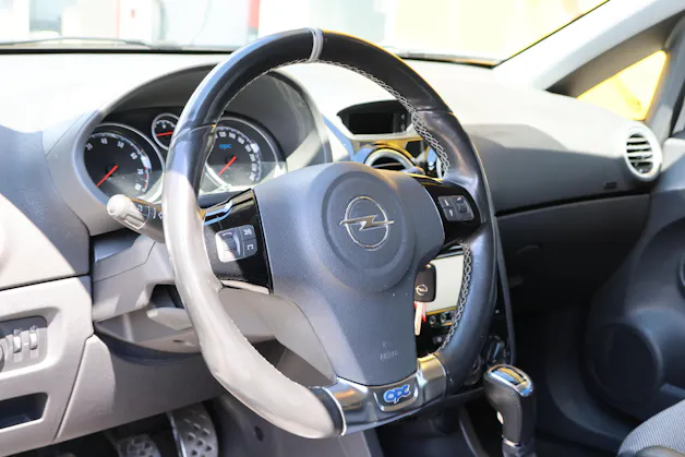 Opel Corsa 1.6 T OPC
