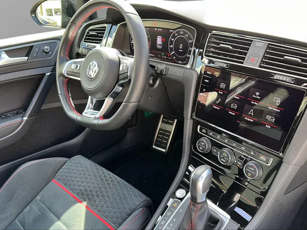 VW Golf 2.0 TSI GTI Performance DSG