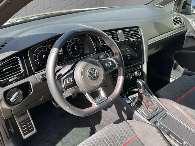 VW Golf 2.0 TSI GTI Performance DSG