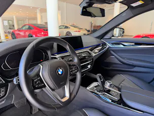 BMW 530i xDrive 48V Luxury Line Steptronic
