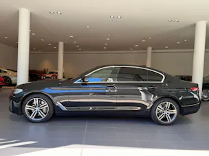 BMW 530i xDrive 48V Luxury Line Steptronic