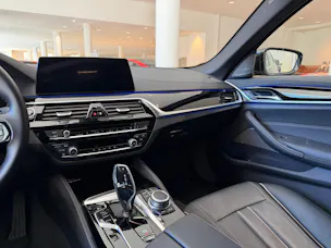 BMW 530i xDrive 48V Luxury Line Steptronic