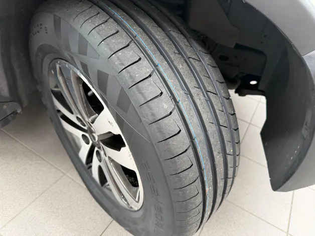KGM -SsangYong Rexton RX200 e-XDi Sapphire 4WD Automatic