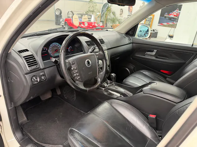KGM -SsangYong Rexton RX200 e-XDi Sapphire 4WD Automatic