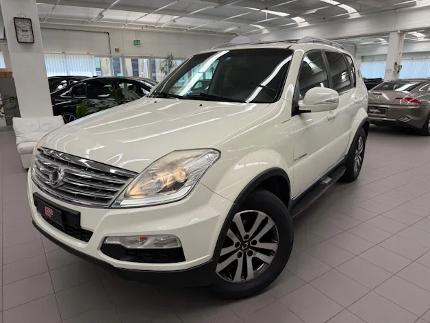 KGM -SsangYong Rexton RX200 e-XDi Sapphire 4WD Automatic